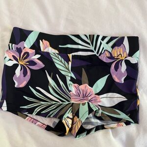 Roxy floral swim bottoms NWOT 6 boycut